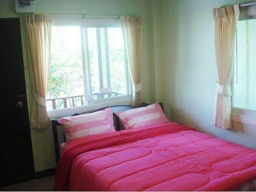 Kanchanaporn Resort Ko Lan Luaran gambar